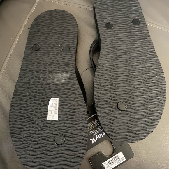 Hurley flip flops - Picture 8 of 9